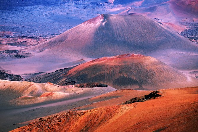 Private Haleakala Summit & Stroll from Kahului - Puʻuʻulaʻula and the silversword