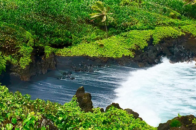 Private Road to Hana Tour - The full loop, Piilani Highway, and Wailua Falls