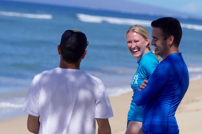 Private Surf Lesson for Two Near Lahaina - A small surf lesson with room to learn