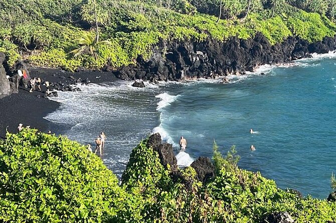 Road To Hana Black Sand Beach Waterfalls & Turtles Tour - Keanae and the banana bread stop