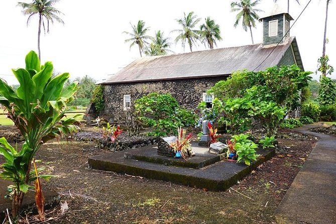 Road to Hana in Mercedes Van: Waterfalls and Black Sand Beach - What lunch and snacks are really like