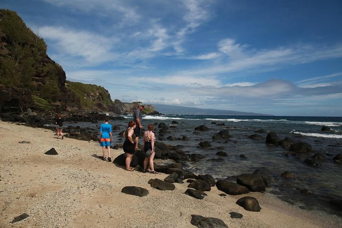 Road to Hana Tour - Lindbergh’s grave adds a peaceful historic pause