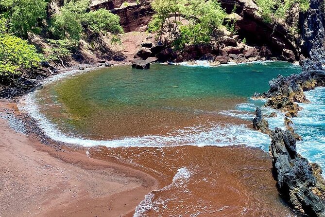 Road To Hana Tour with GO PRO 13 Videography - How the guides shape the day