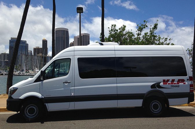 Round-Trip Airport Shuttle Kahului Airport on Maui - How the 15-person limit affects the trip