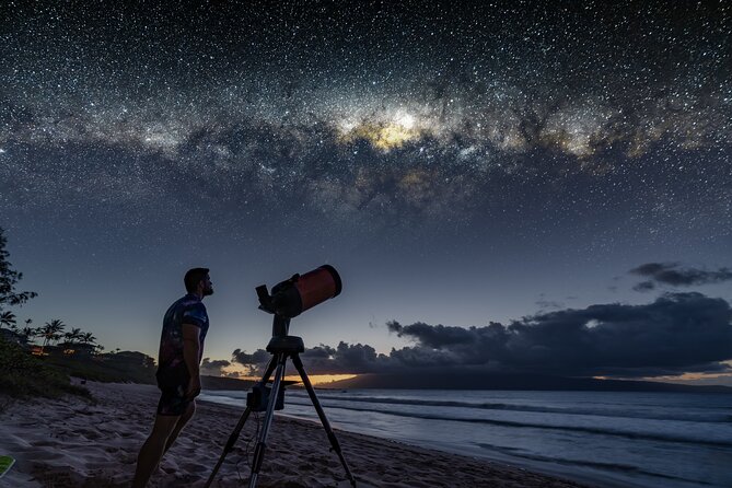 Stargazing Tour in Kapalua - A dark beach changes the way Maui looks at night