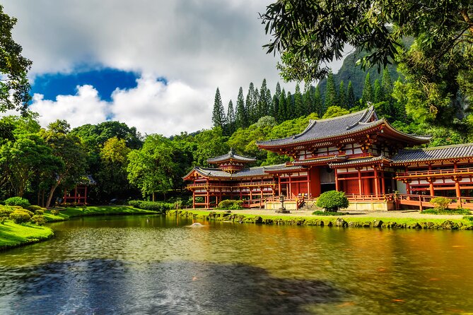 Ultimate Hawaii Road Trip: 4-Island Self-Guided Audio Tours - Oahu by car, from Honolulu to movie country