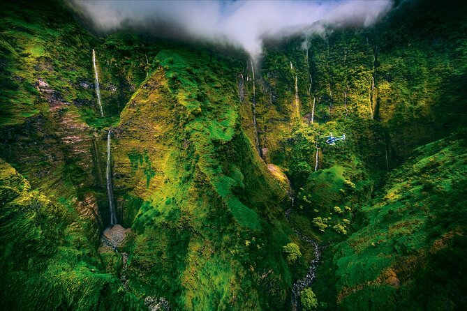 Waterfalls of West Maui and Molokai Helicopter Tour - Key details before you book