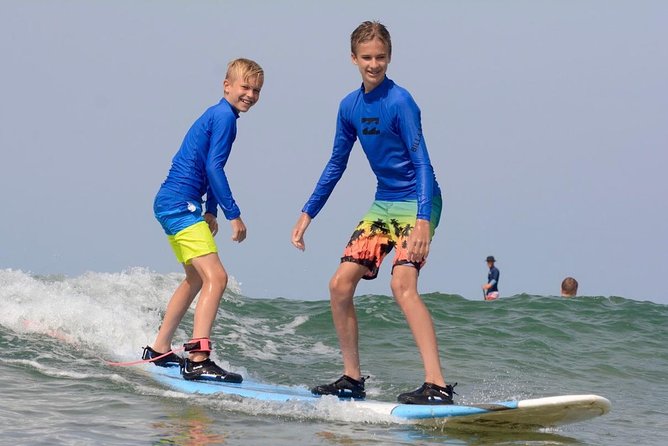 Waves Hawaii Surf School in Kihei Maui - Choosing between a group and private lesson