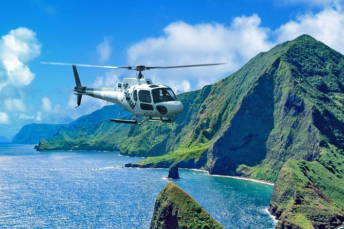 West Maui and Molokai 60-Minute Helicopter Tour - Crossing the Pailolo Channel to Molokai